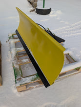 Load image into Gallery viewer, John Deere Snowblower and blade for 1420,1435,1445,1565
