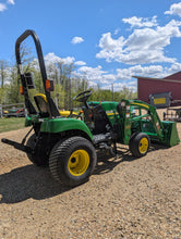 Load image into Gallery viewer, John Deere 2305 Compact tractor with CX200 Loader
