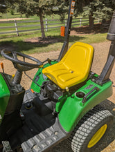 Load image into Gallery viewer, John Deere 2305 Compact tractor with CX200 Loader
