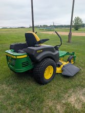 Load image into Gallery viewer, 54" zero turn lawn mower John Deere Z445
