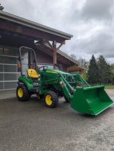 Load image into Gallery viewer, Compact Tractor John Deere 1023E ONLY 210HRS
