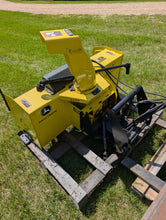 Load image into Gallery viewer, John Deere x595 diesel ONLY 480HRS 4X4
