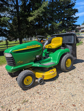 Load image into Gallery viewer, Lawn mower John Deere LT150 with bagging system
