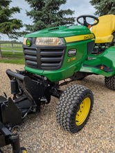 Load image into Gallery viewer, Acreage tractor John Deere X738 with 52" broom
