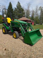 Load image into Gallery viewer, John Deere Compact Tractor 1025R ONLY 250HRS
