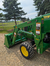 Load image into Gallery viewer, John Deere Compact Tractor 1025R ONLY 250HRS
