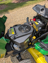 Load image into Gallery viewer, Lawn tractor John Deere X320 with 48" mowing deck
