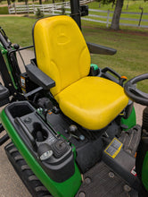 Load image into Gallery viewer, John Deere 1025R back hoe and loader
