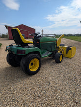 Load image into Gallery viewer, John Deere 425 Lawn tractor with Snowblower
