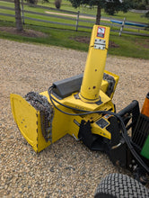 Load image into Gallery viewer, John Deere 425 Lawn tractor with Snowblower

