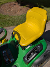 Load image into Gallery viewer, 54" deck Lawn Mower John Deere 190C LOW HRS
