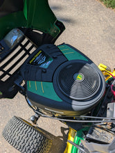 Load image into Gallery viewer, 54" deck Lawn Mower John Deere 190C LOW HRS
