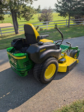 Load image into Gallery viewer, Zero Turn John Deere Z665 60" mowing deck
