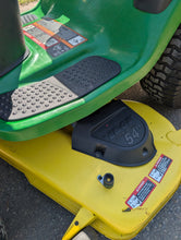 Load image into Gallery viewer, John Deere D170 54" Lawn Mower
