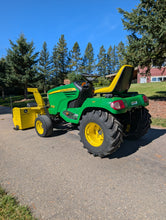 Load image into Gallery viewer, John Deere compact Tractor X728 plus snowblower
