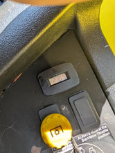 Load image into Gallery viewer, John Deere Zero Turn Z665 60" mowing Deck
