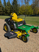 Load image into Gallery viewer, John Deere Zero turn Z535M ONLY 146HRS
