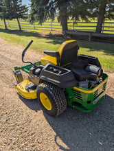 Load image into Gallery viewer, John Deere Zero turn Z535M ONLY 146HRS
