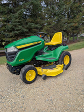 Load image into Gallery viewer, John Deere 2015 lawn tractor ONLY 291HRS
