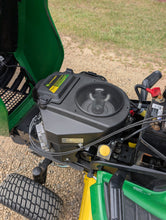 Load image into Gallery viewer, John Deere 2015 lawn tractor ONLY 291HRS

