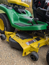 Load image into Gallery viewer, John Deere 2015 lawn tractor ONLY 291HRS

