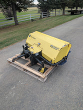 Load image into Gallery viewer, John Deere 52" quick hitch broom
