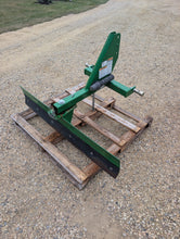 Load image into Gallery viewer, John Deere/Frontier 3 Point hitch blade 60"
