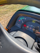 Load image into Gallery viewer, Compact Tractor John Deere X485 with 47" Snowblower
