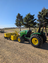 Load image into Gallery viewer, John Deere 26.5 HP Compact Tractor !ONLY 361HRS!
