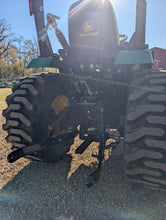 Load image into Gallery viewer, John Deere 26.5 HP Compact Tractor !ONLY 361HRS!
