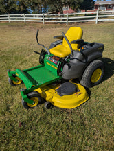 Load image into Gallery viewer, Zero Turn John Deere Z445

