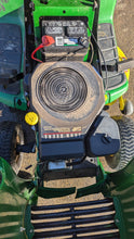 Load image into Gallery viewer, john Deere LT150 lawnmower
