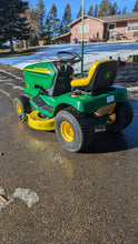 Load image into Gallery viewer, john Deere LT150 lawnmower
