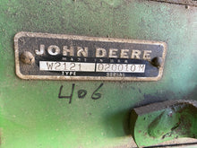 Load image into Gallery viewer, John Deere hand snowblower 726
